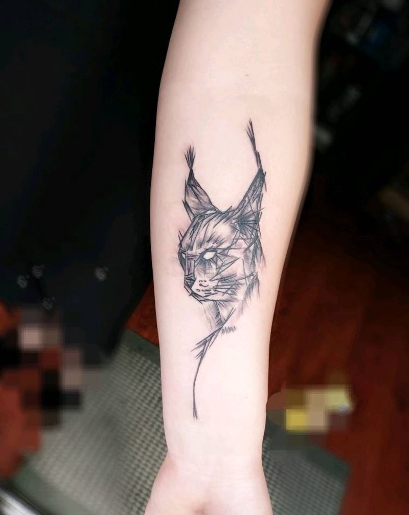 凶猛的小猫咪纹身图片_手臂清新贴纸纹身图案