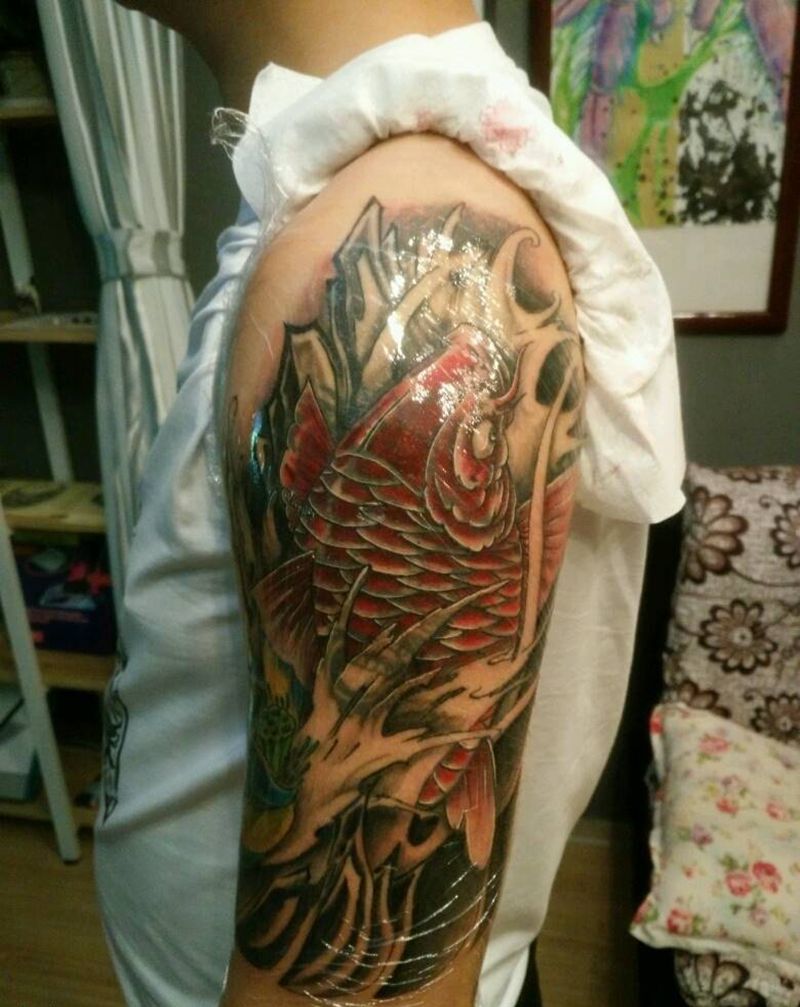 鲤鱼遮盖纹身图片