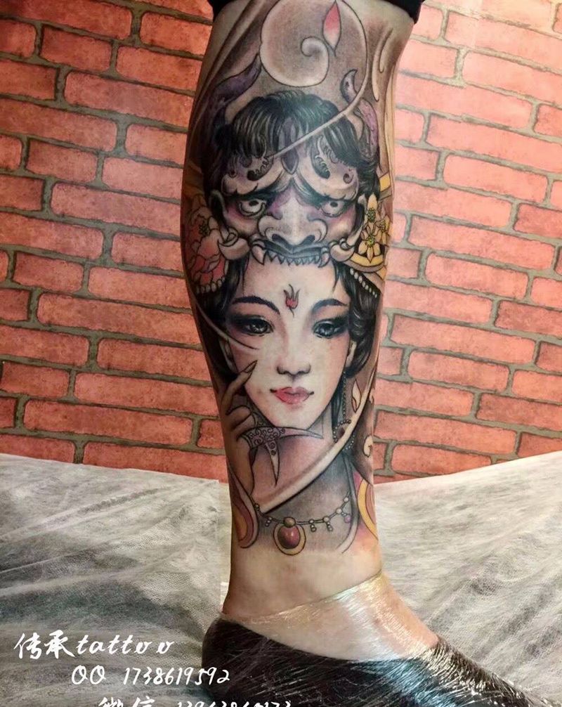 面具的背后纹身图片