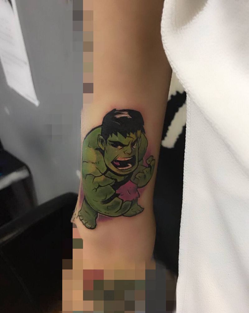 绿巨人纹身图片_臀部手臂New School纹身图案