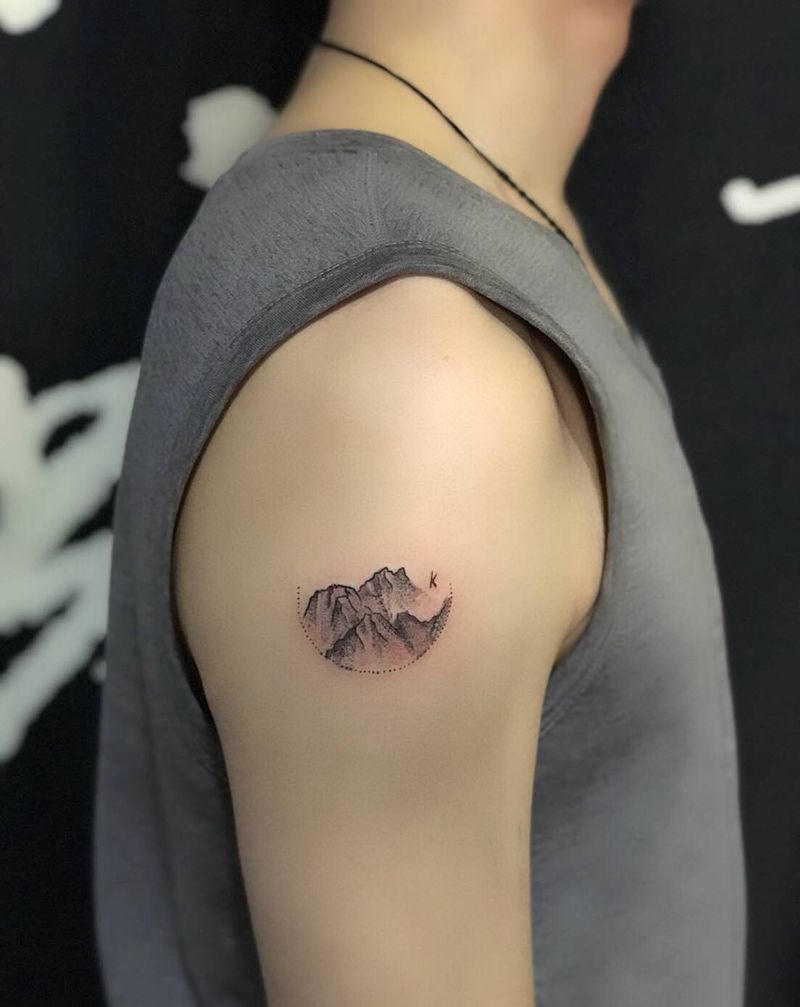 ⛰️纹身图片_手臂点刺纹身图案