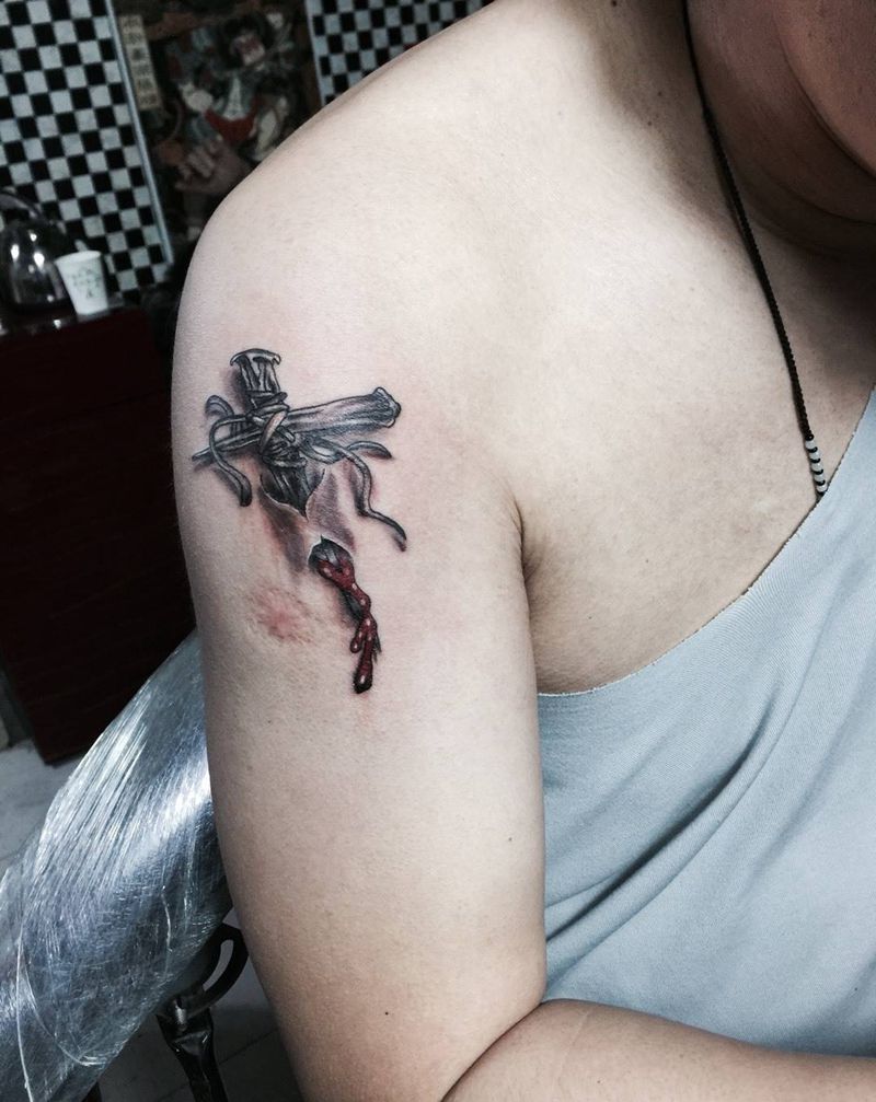 十字架纹身图片