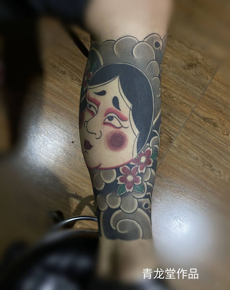 阿多福纹身图片_腿部脚部老传统新传统纹身图案