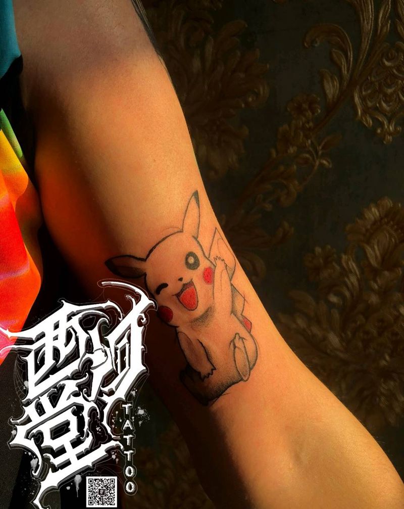 皮卡丘纹身图片_手臂几何纹身图案