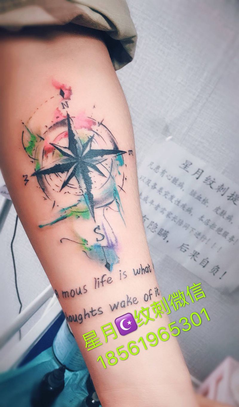 指南针纹身图片