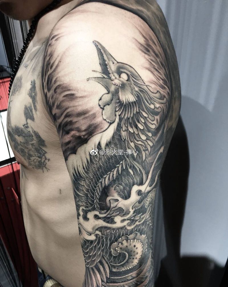 花臂 凤凰九舞天纹身图片_手臂新传统水墨凤凰花臂纹身图案