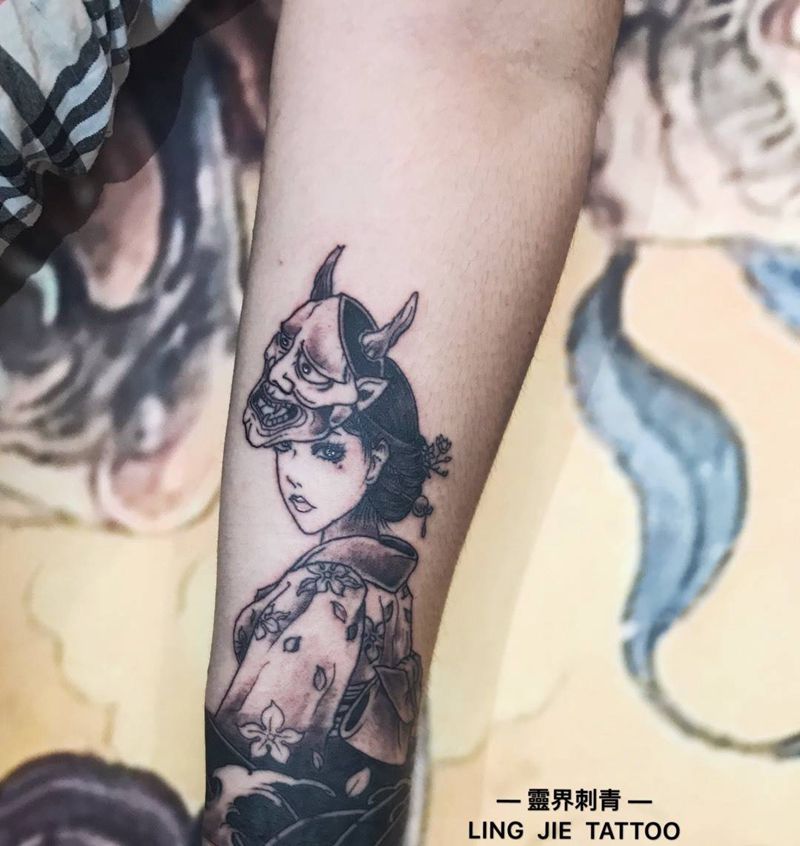 富江遮盖纹身图片