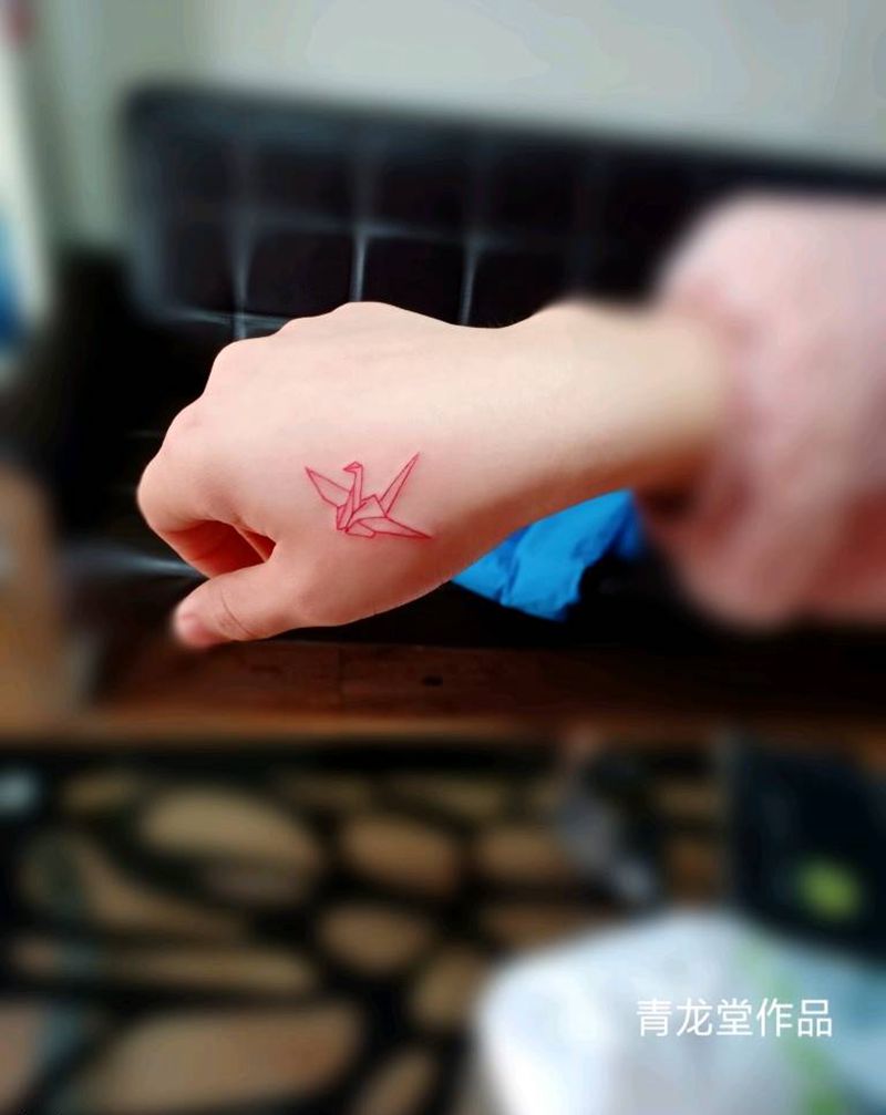 千纸鹤纹身图片_手部手臂几何图腾纹身图案