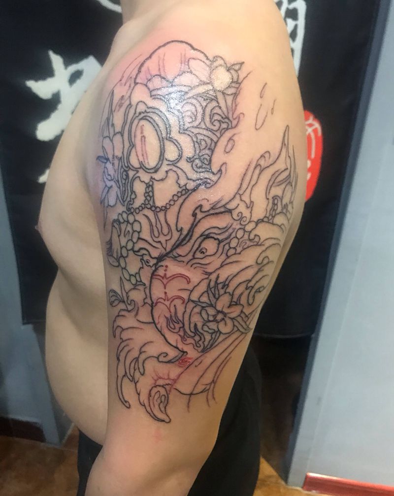 怀宇象神线条纹身图片