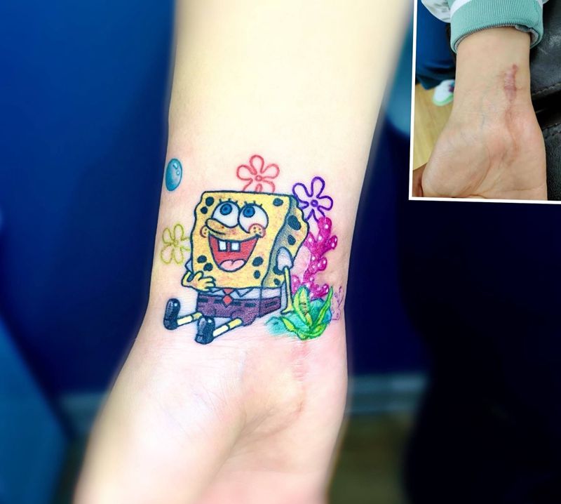 海绵宝宝纹身图片_手部卡通纹身图案
