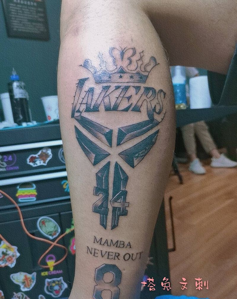 科比纪念纹身纹身图片_腿部科比纹身图案