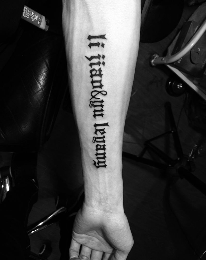 字母纹身纹身图片