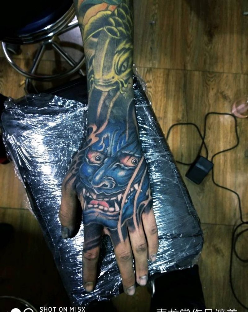 手背般若纹身图片