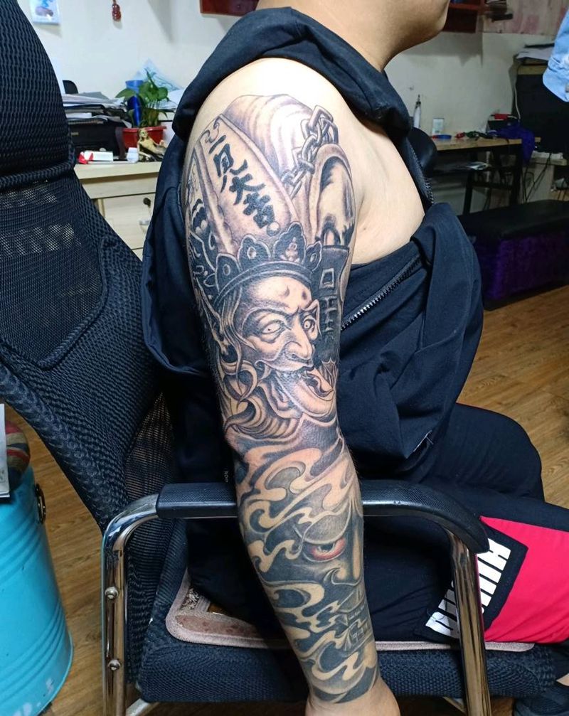 花臂纹身图片_手臂老传统无常纹身图案