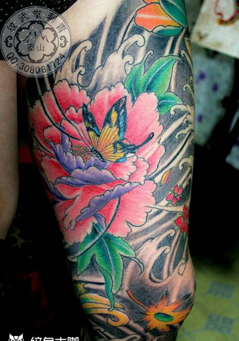 包大腿纹身图片