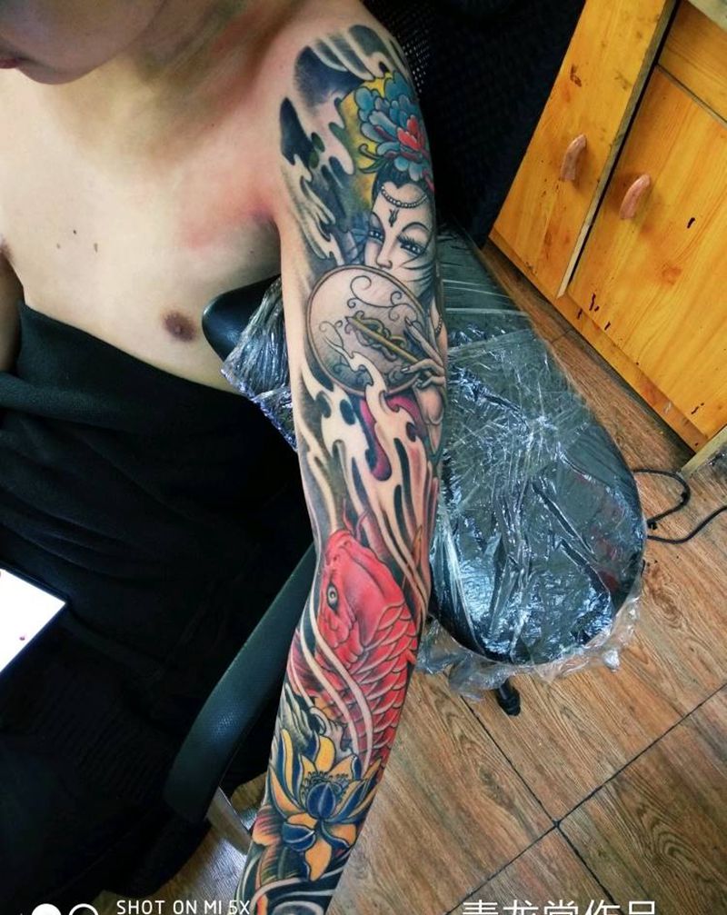 艺妓鱼纹身图片