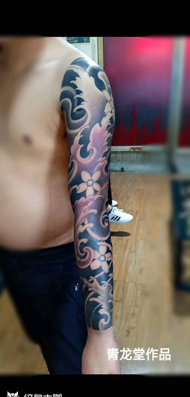 浪花臂纹身图片_肩部手臂新传统老传统纹身图案