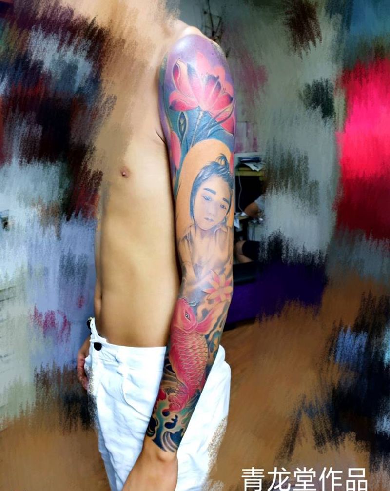 花臂纹身图片_手臂手部老传统水彩纹身图案