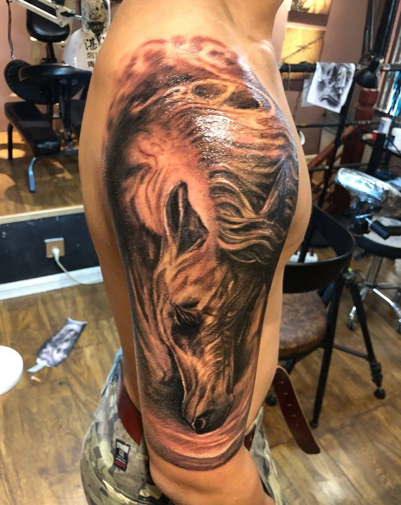 以梦为马纹身图片