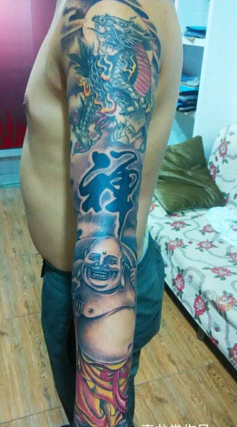 接花臂纹身图片