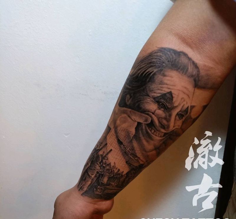 小丑纹身图片_手臂纹身图案