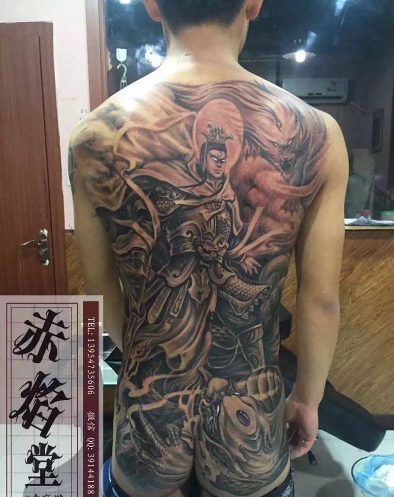 满背二郎神纹身图片