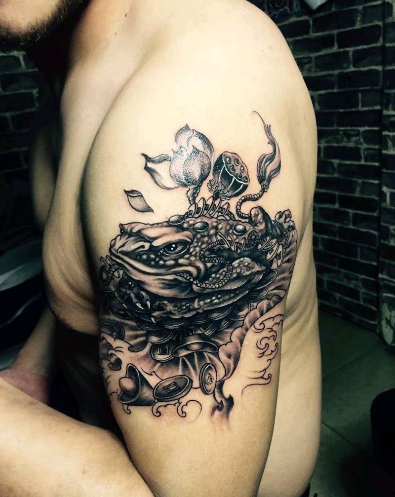 金蟾纹身图片_手臂老传统纹身图案