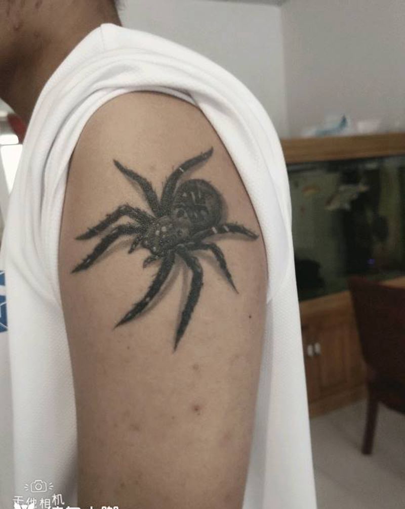 蜘蛛纹身图片_肩部欧美写实纹身图案