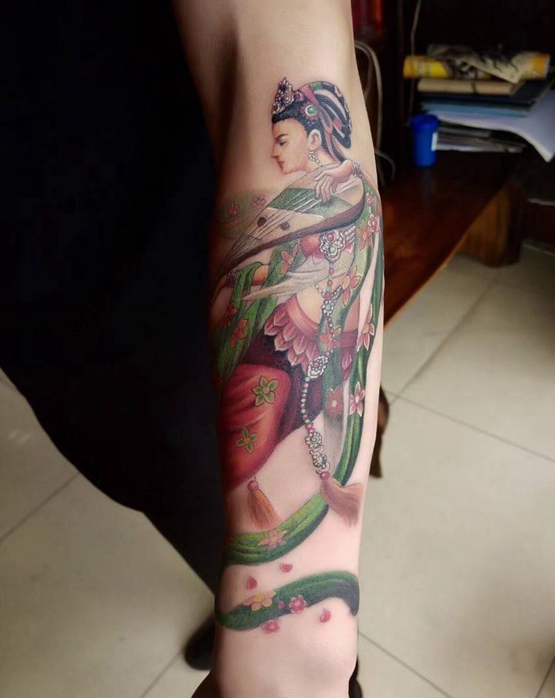 飞天纹身图片_成品手臂传统写实人物原创纹身图案