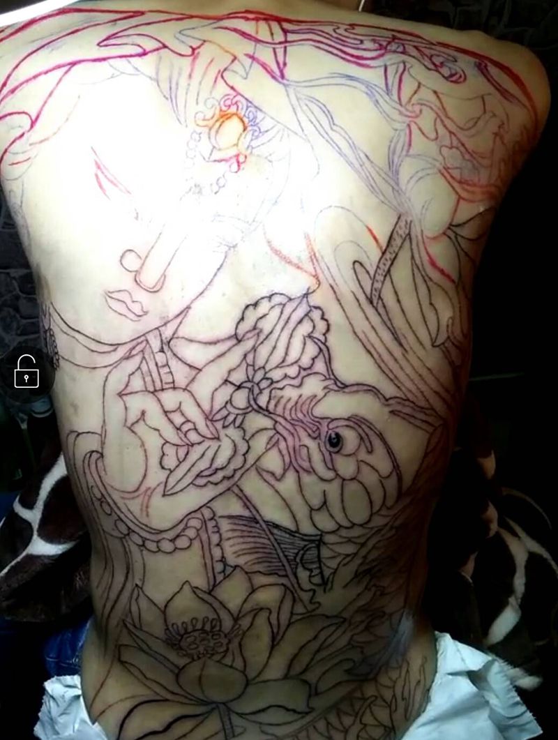 满背未完成……纹身图片