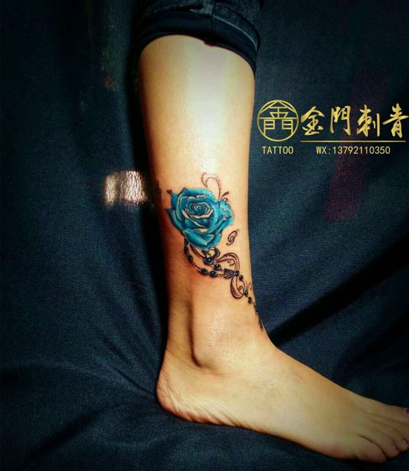 蓝色妖姬《旺师傅作品》纹身图片_腿部脚部欧美写实新传统玫瑰蓝色妖姬脚踝纹身图案