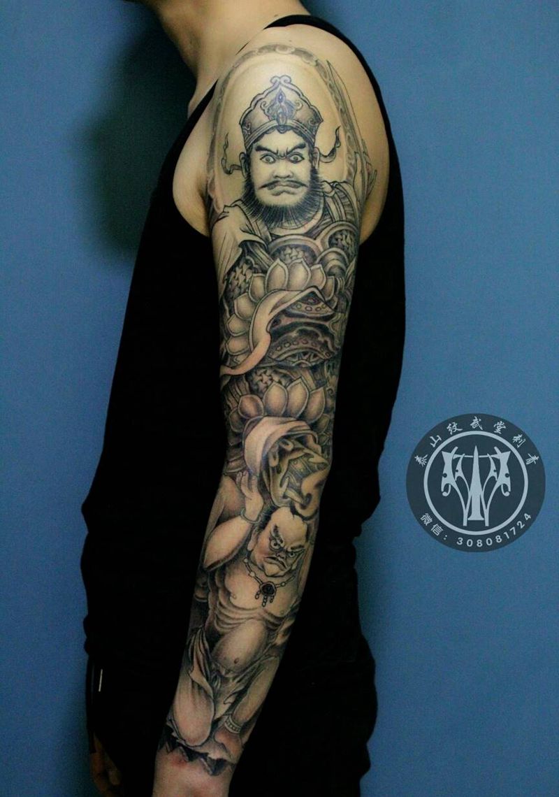 增长天王纹身图片