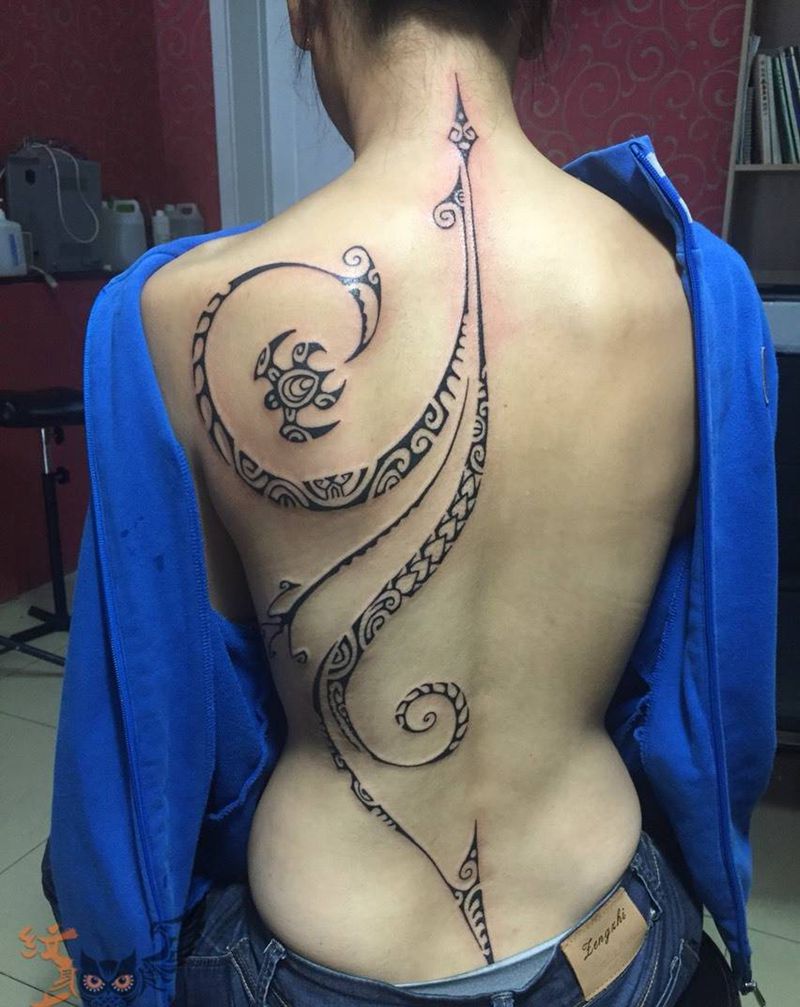 玛雅图腾纹身图片_背部欧美清新几何图腾纹身图案