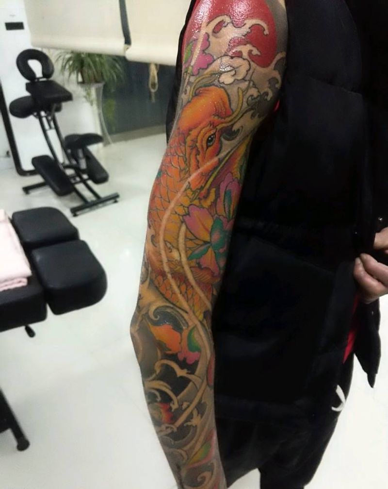 花臂纹身图片_手臂老传统纹身图案