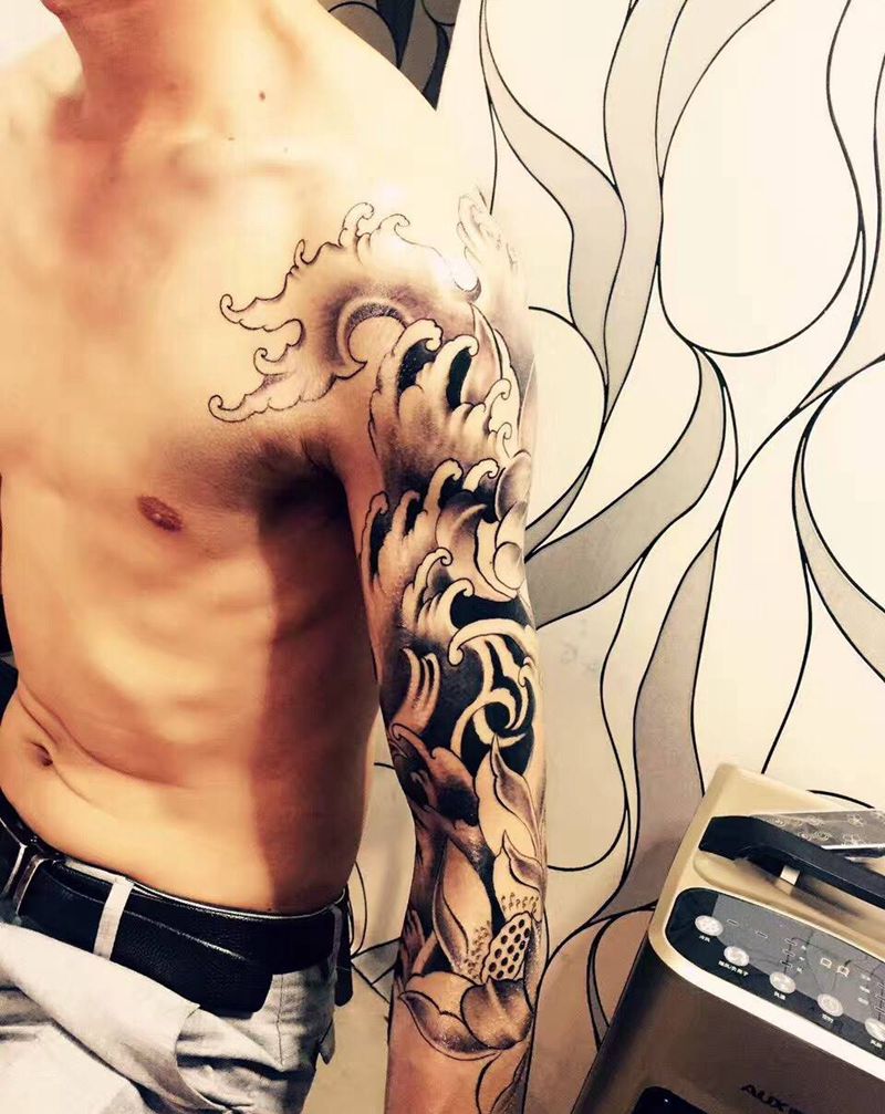 浪花七分袖纹身图片