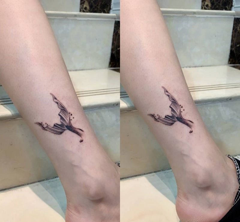 鱼尾纹身图片_脚部腿部欧美写实纹身图案