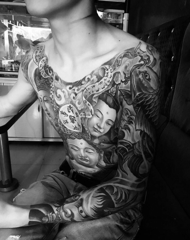 西方三圣纹身图片_成品腹部胸部传统人物宗教纹身图案