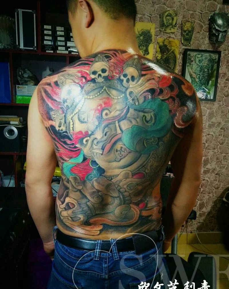 满背（大黑天）纹身图片_背部传统人物鬼神成品纹身图案