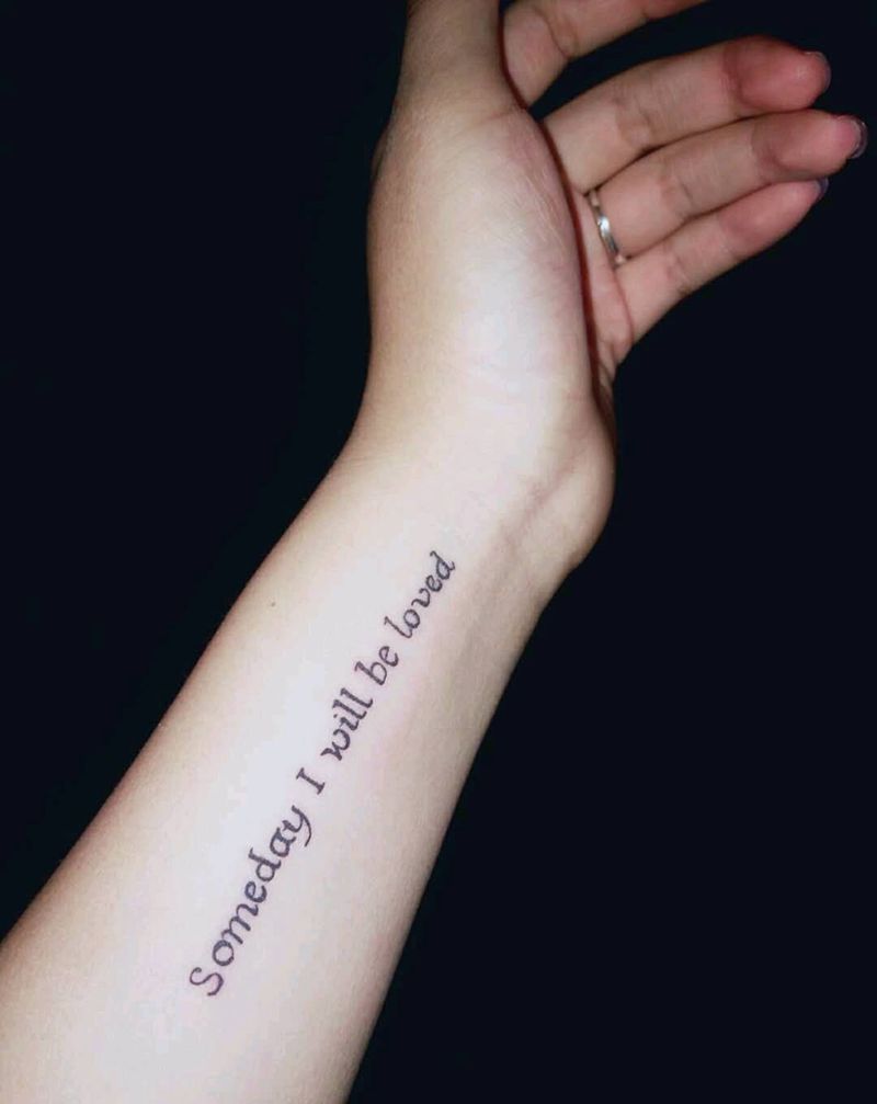 字母纹身《欣作品》纹身图片