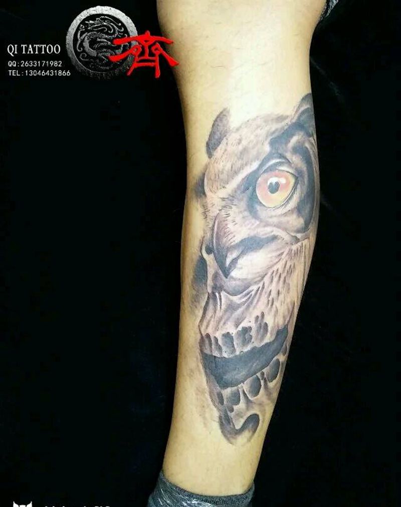 小腿猫头鹰纹身图片