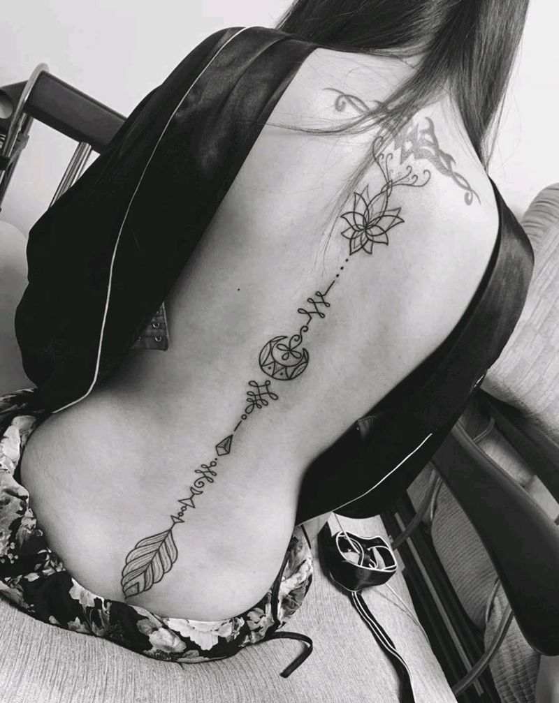 定制纹身图片_背部几何纹身图案