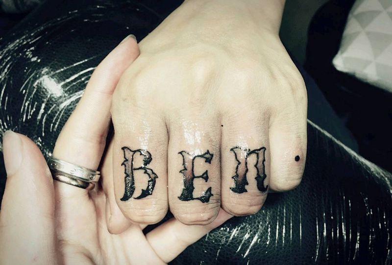 字母啊字母纹身图片