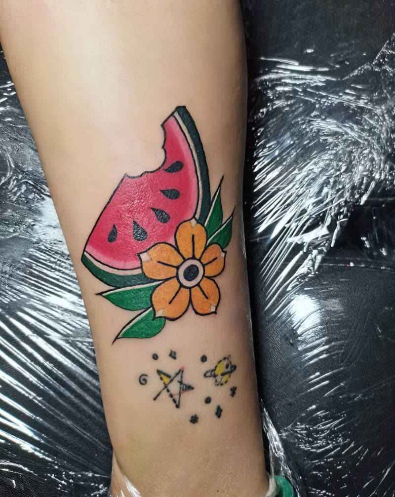 11纹身图片_腿部Old School纹身图案