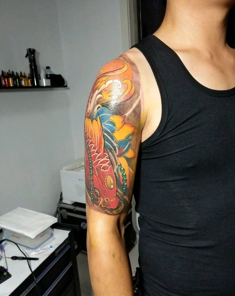 招财锦鲤纹身图片_手臂新传统纹身图案