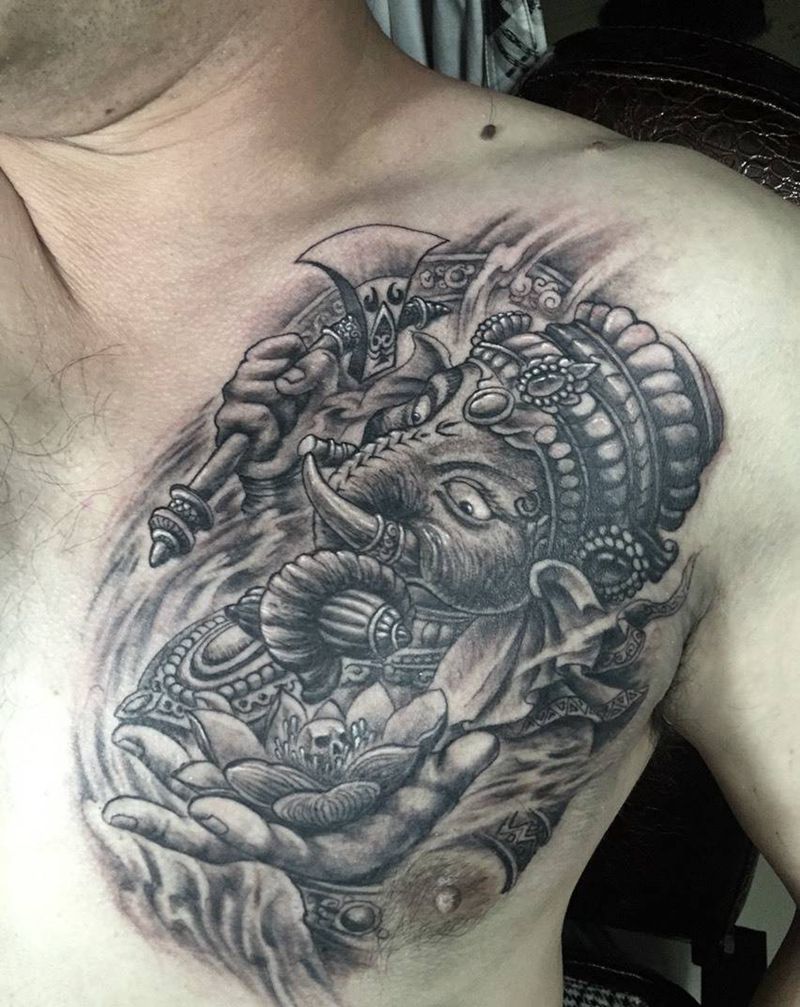前胸象神纹身图片