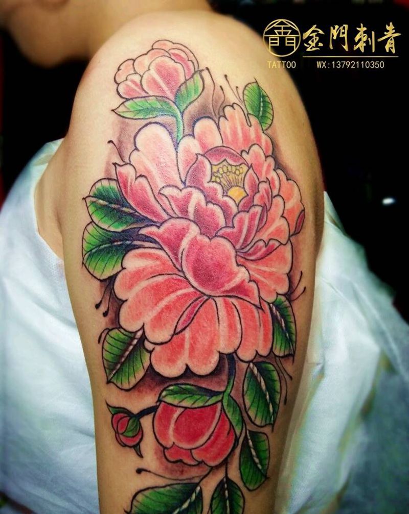 大臂牡丹《旺师傅作品》纹身图片_肩部手臂新传统水彩牡丹大臂女纹身图案