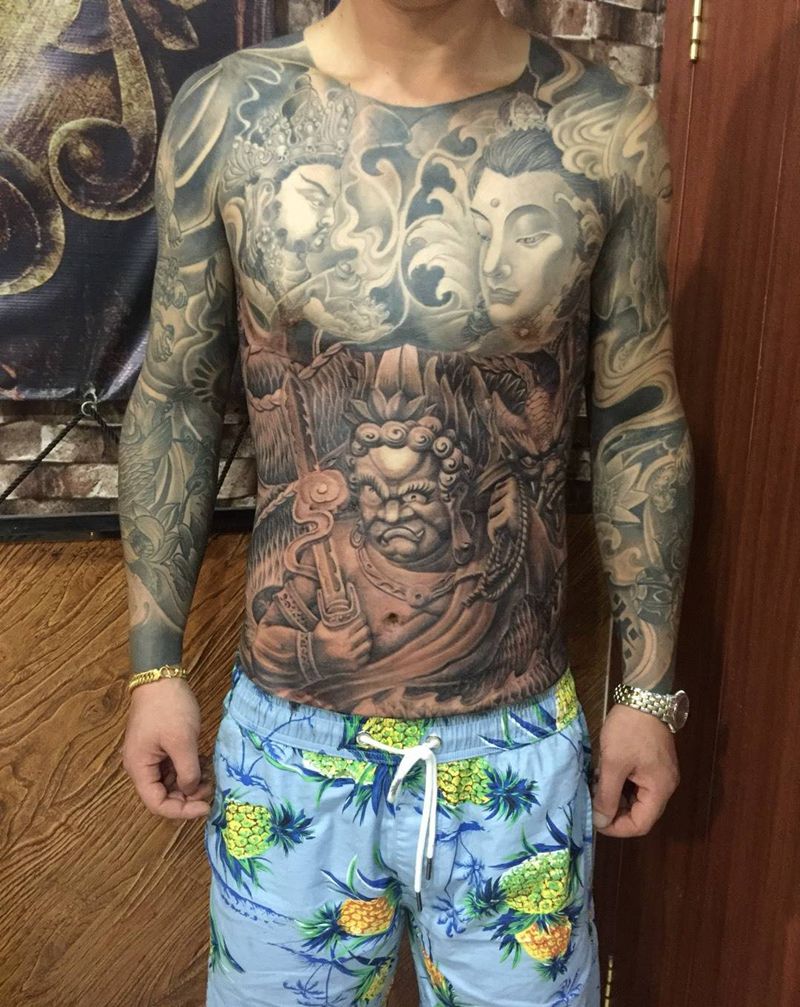 不动冥王纹身图片