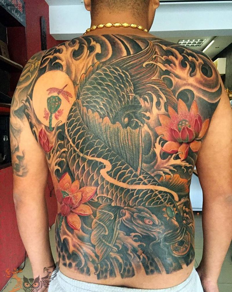 满背鱼遮盖麒麟纹身图片_成品背部传统动物纹身图案