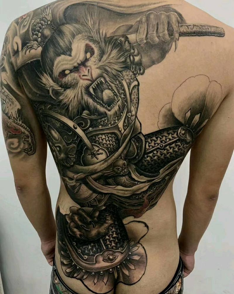 斗战胜佛，猴子纹身图片_背部老传统纹身图案