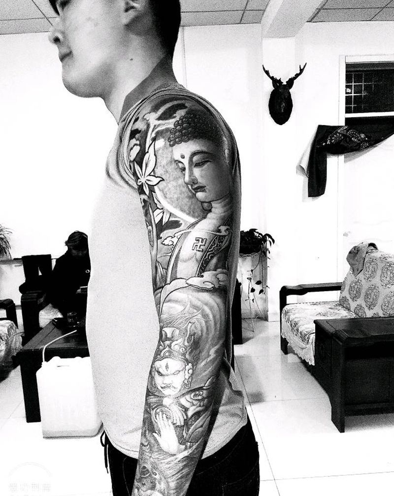 花臂纹身图片_手臂新传统纹身图案